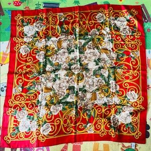Christian Dior scarf 🧣
